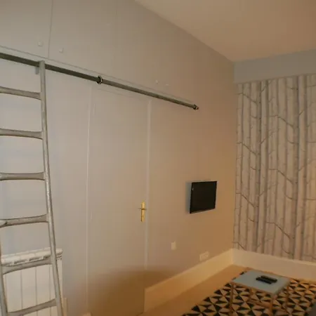 Apartment Studio At The Eiffel Tower *